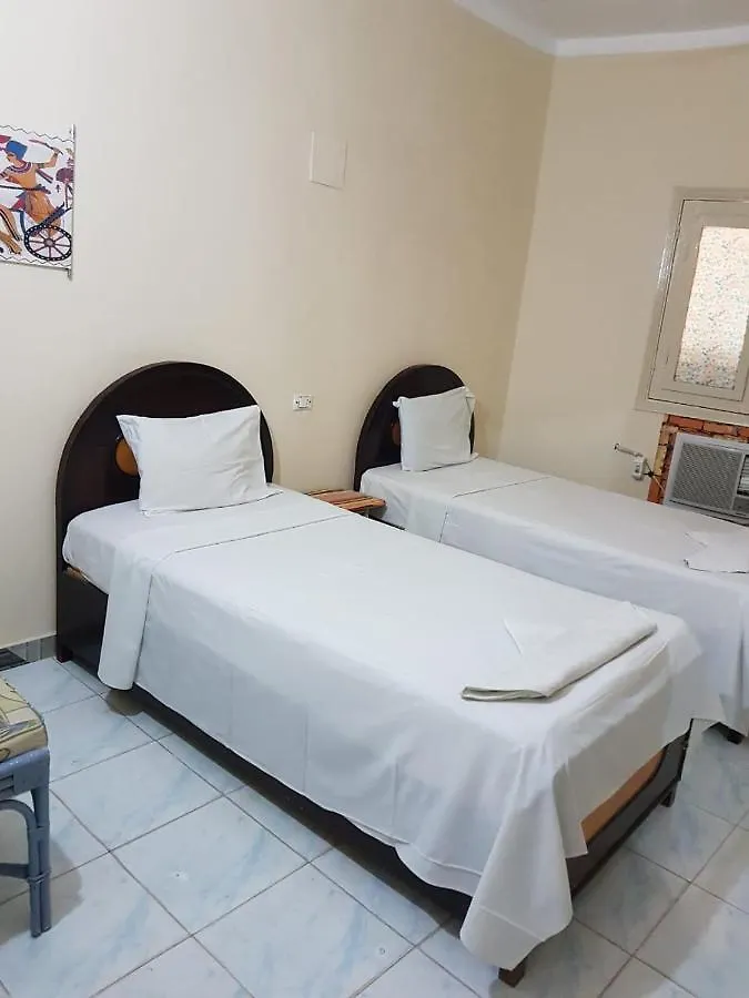 Bob Marley Peace Hotel 룩소르